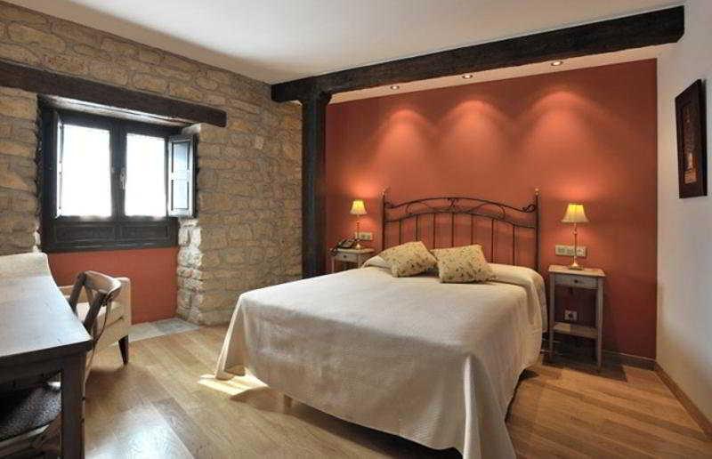 El Peiron Hotel ซอส เดลไรย์ กาโตลีโก ภายนอก รูปภาพ