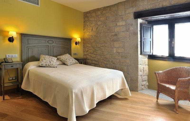 El Peiron Hotel ซอส เดลไรย์ กาโตลีโก ภายนอก รูปภาพ