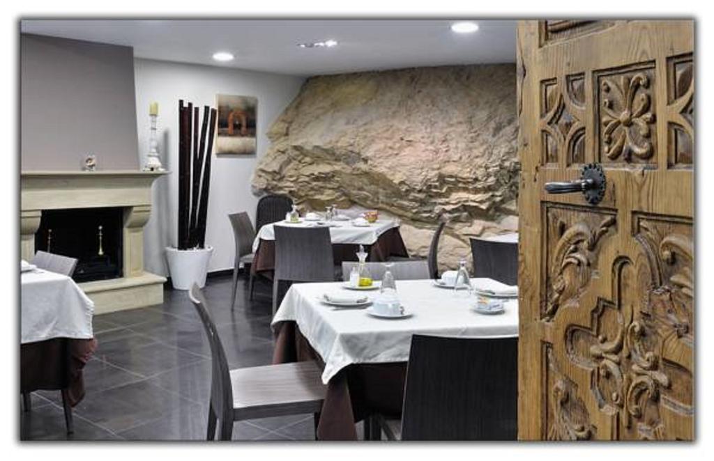 El Peiron Hotel ซอส เดลไรย์ กาโตลีโก ภายนอก รูปภาพ